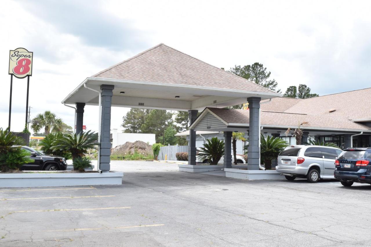Super 8 By Wyndham Hardeeville - Savannah North Exterior photo