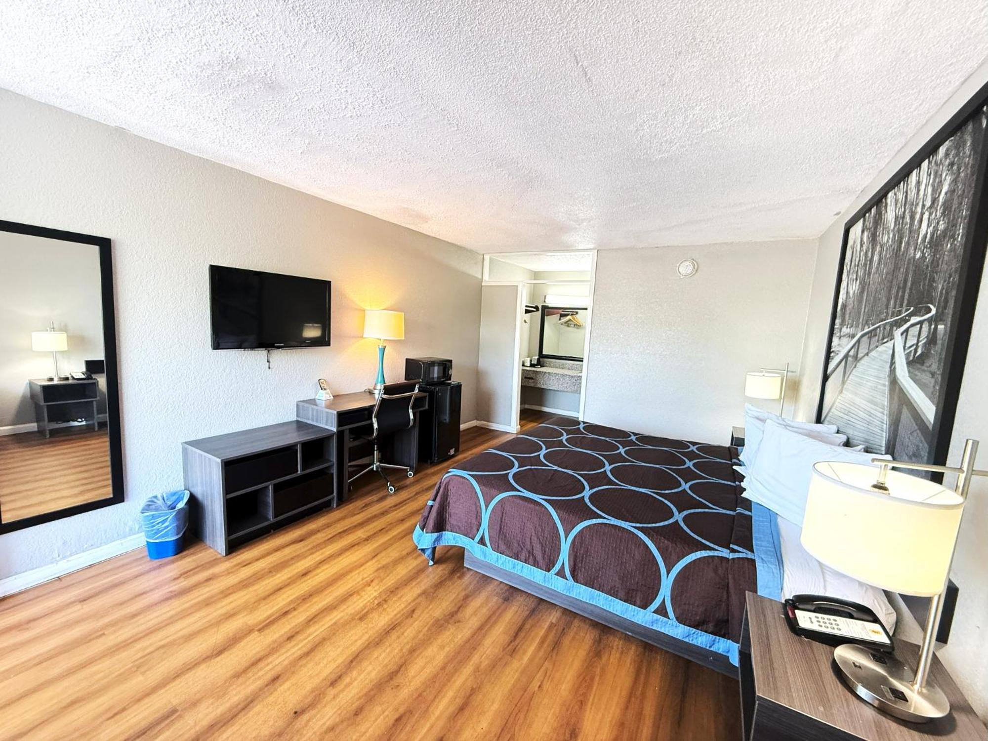 Super 8 By Wyndham Hardeeville - Savannah North Exterior photo