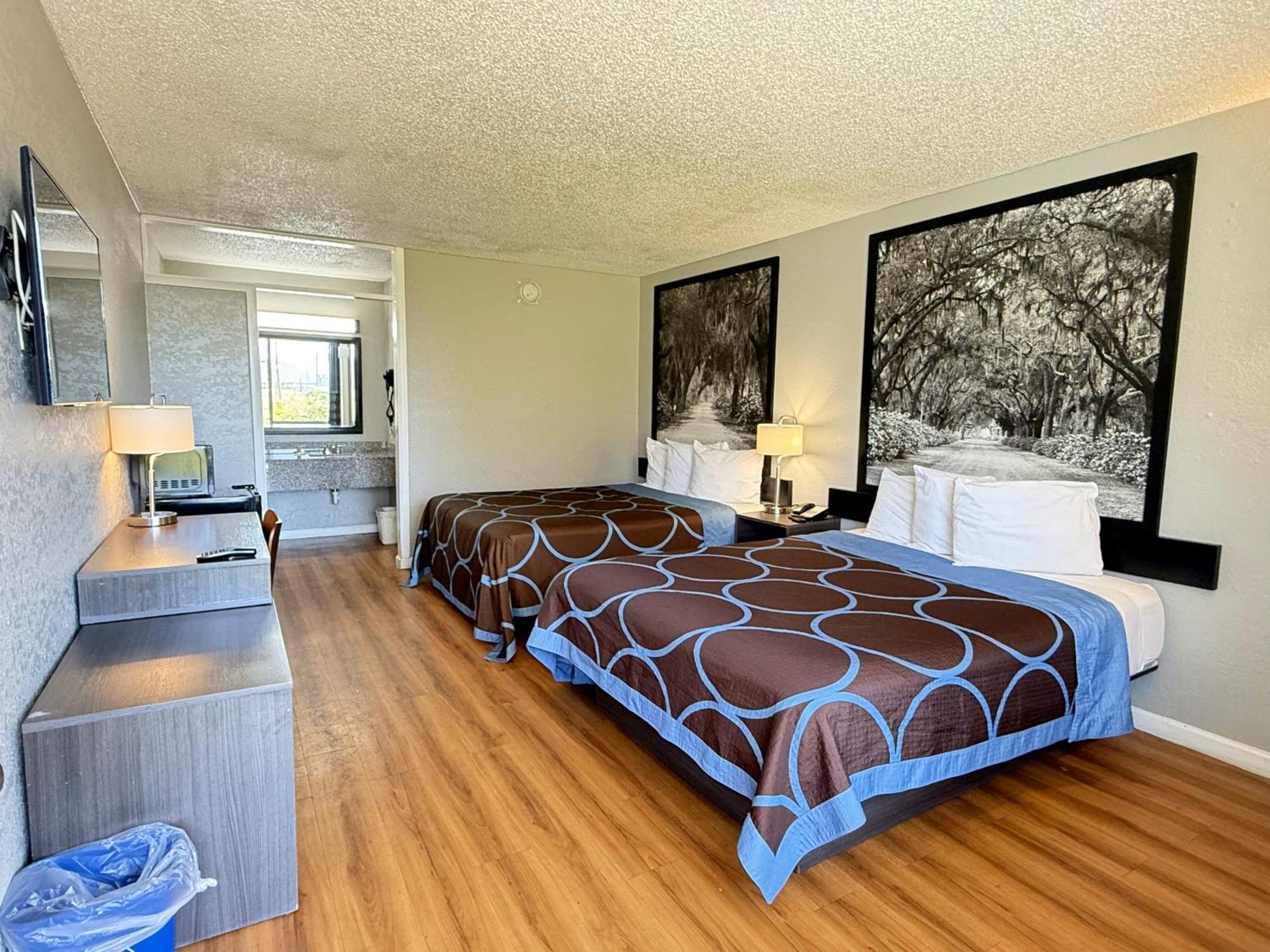 Super 8 By Wyndham Hardeeville - Savannah North Exterior photo